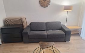 Superbe Studio Plein Pied Grand Jardin A 500M De La Plage